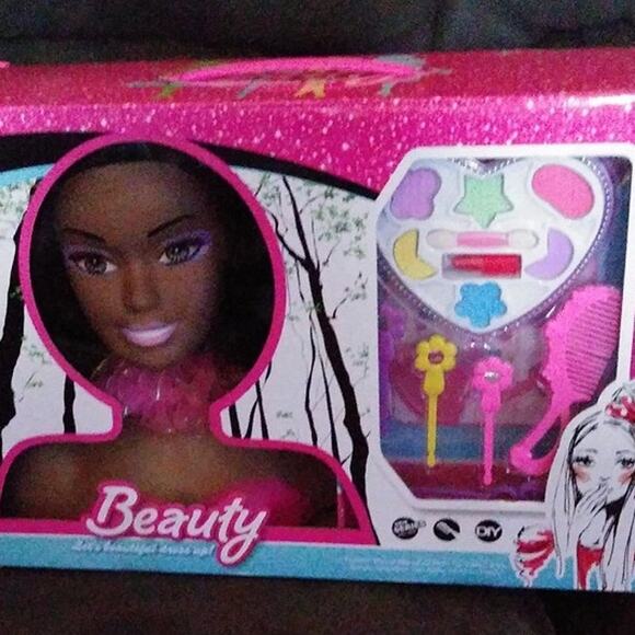 African American Black Makeup and Hair Styling Doll Head Toy Playset - Picture 1 of 6